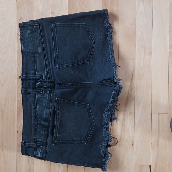 Vintage Lip service black lowrise short - Picture 5 of 8